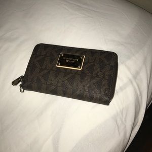 Michael Kors wallet